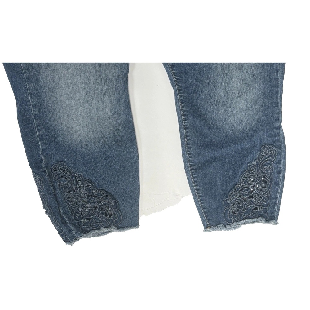 Torrid Skinny Jeans Womens 20 Blue Medium Embroidered Eyelet Raw Hem Stretch - Picture 9 of 13